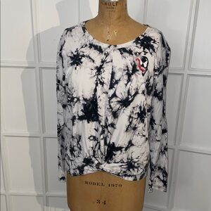 Her Universe Marvel Venom Black and White Long Sleeve Tie Front Tee